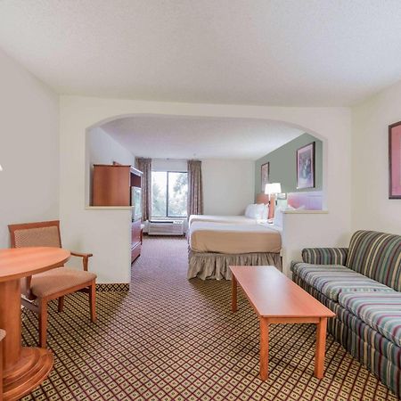 Super 8 By Wyndham Fort Worth Downtown South Eksteriør billede